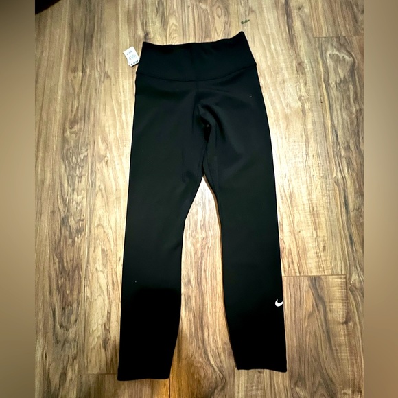 Nike dri-fit crop length black leggings - Picture 1 of 4